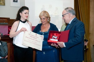 Un momento della premiazione dell'edizione 2014: Carmen Arena al centro della foto